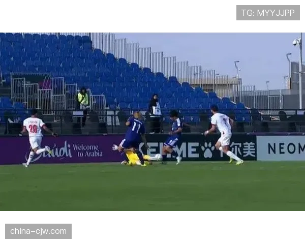 莱万特五四大一阵型极致死守 放弃控球权全员退守少丢球目标